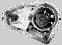  Снятие и установка редукционной шестерни раздаточной коробки Mercedes-Benz W163
